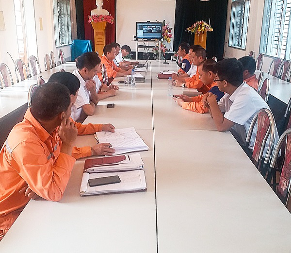 Công tác giao ban an toàn tuần tại Điện lực Sông Mã